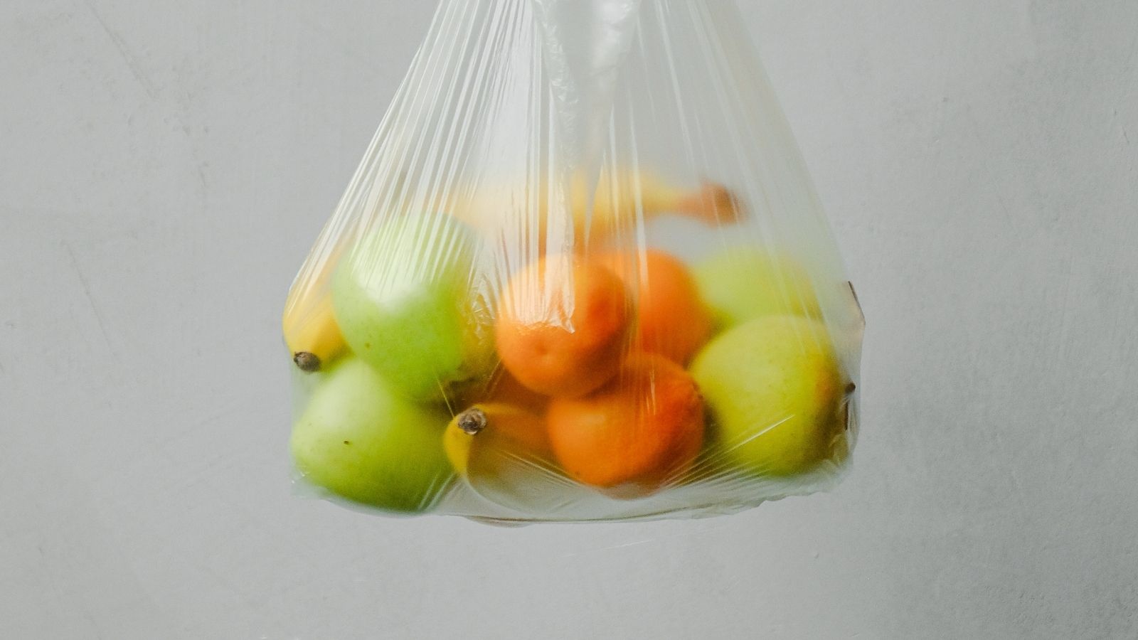 Fruit in a plastic bag. Photo credit: Anna Shvets, public domain