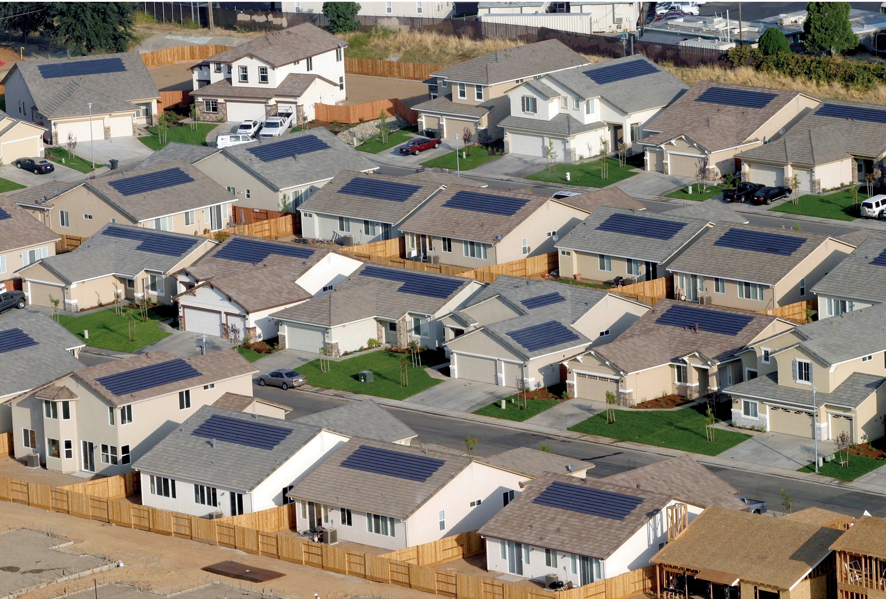 solar roofs on homes in Sacramento, CA