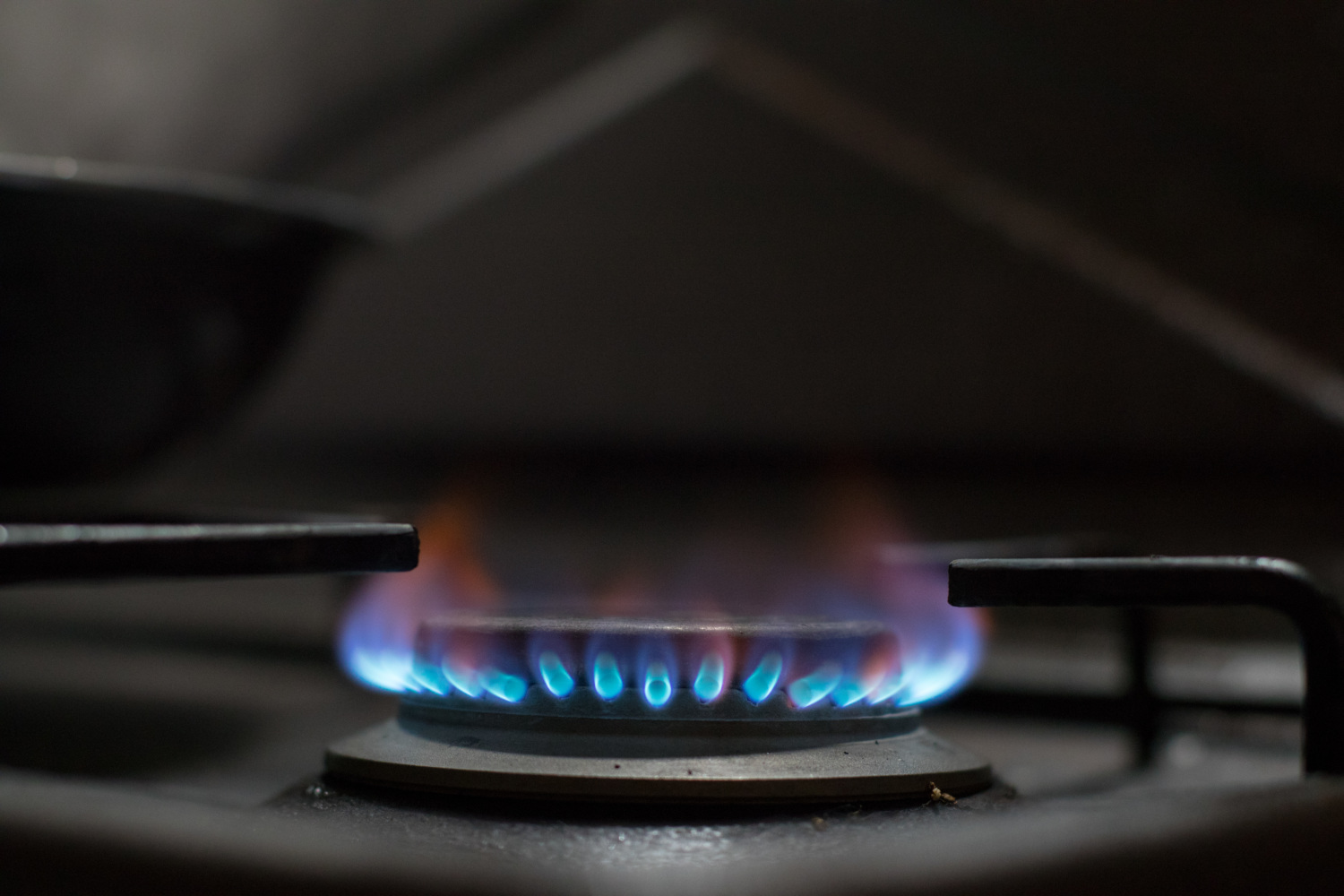 California could the first state to require gas stove warning labels