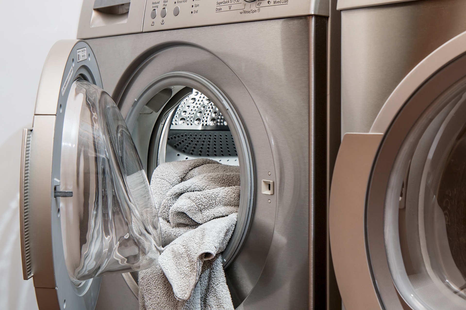 Washing machine with 100 percent outlet dryer