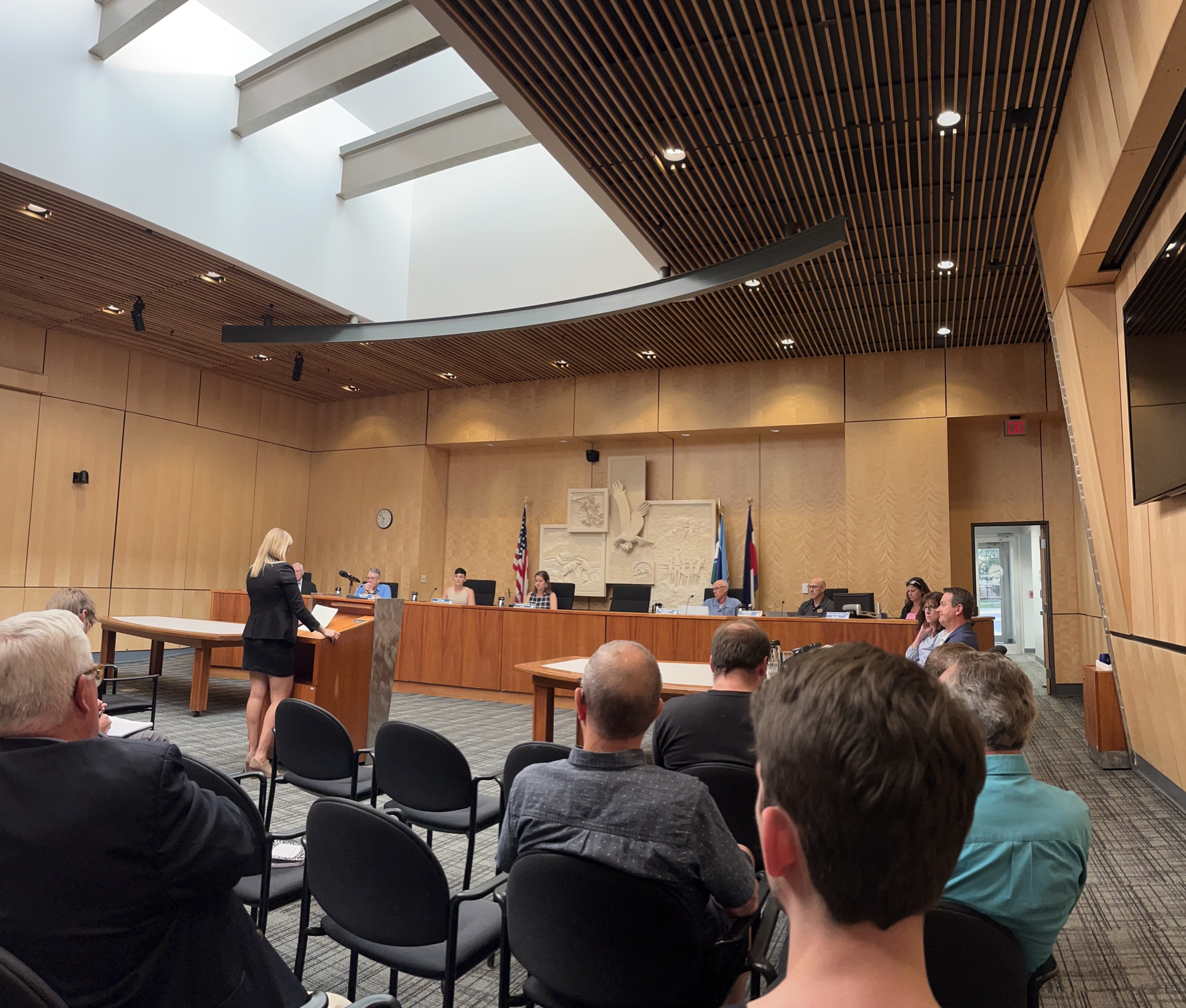public health advocate Alex Simon testifies at the golden city council